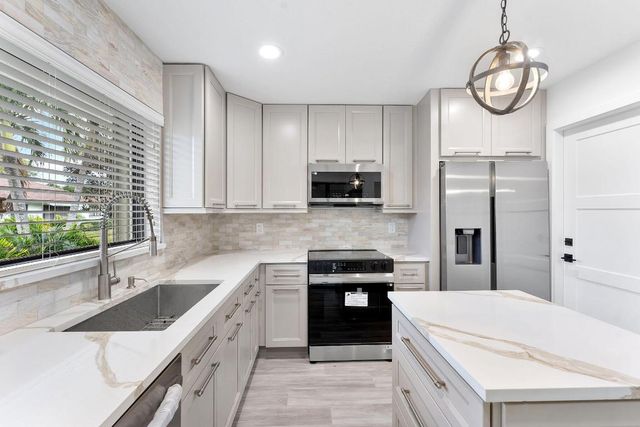 9840 Chestnut Tree Terrace A, Boynton Beach, FL 33436