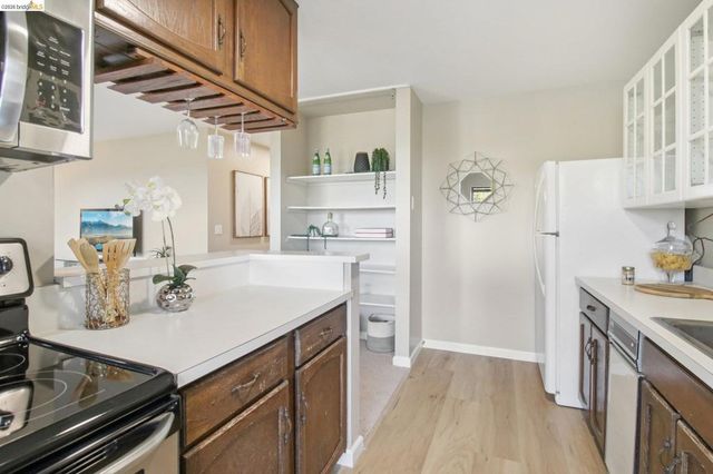 16363 Saratoga St 202E, San Leandro, CA 94578
