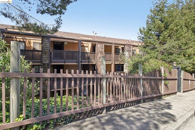 16363 Saratoga St 202E, San Leandro, CA 94578
