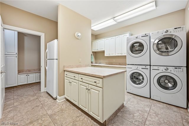 2520 Eastpoint Heights Drive SE, Howland, OH 44484