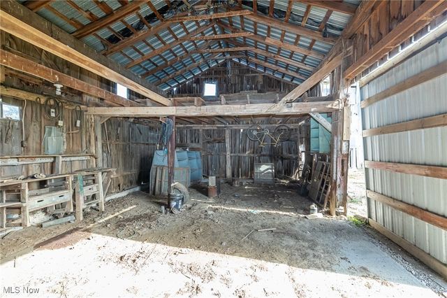 9666 Norwalk Road, Litchfield, OH 44253