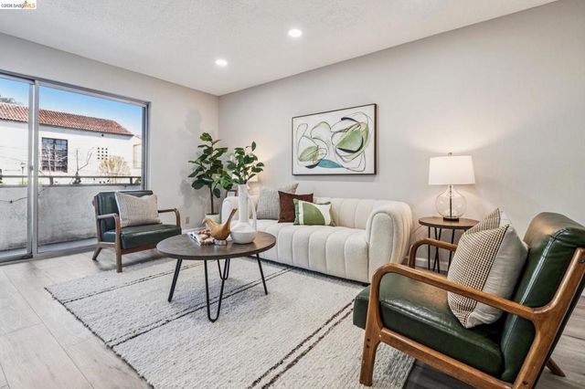 2614 Warring St 6A, Berkeley, CA 94704