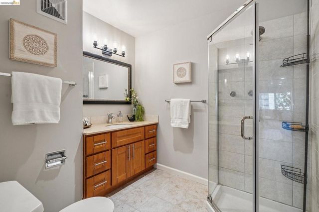 2614 Warring St 6A, Berkeley, CA 94704