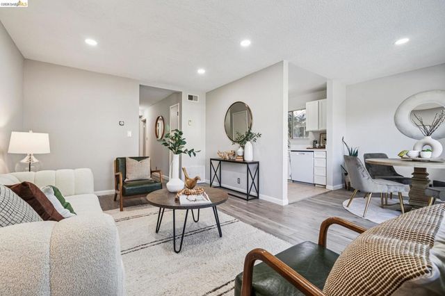 2614 Warring St 6A, Berkeley, CA 94704