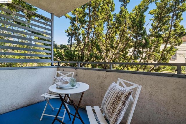 2614 Warring St 6A, Berkeley, CA 94704