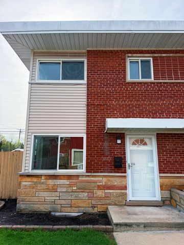 140 E Northwest Highway I, Des Plaines, IL 60016