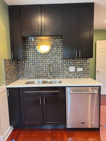 140 E Northwest Highway I, Des Plaines, IL 60016