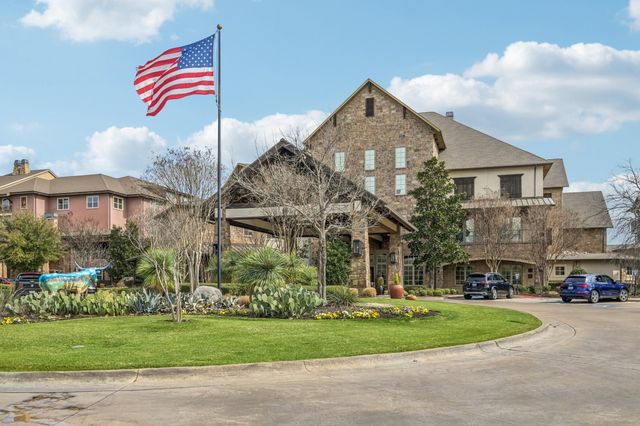 301 Watermere Drive 414, Southlake, TX 76092