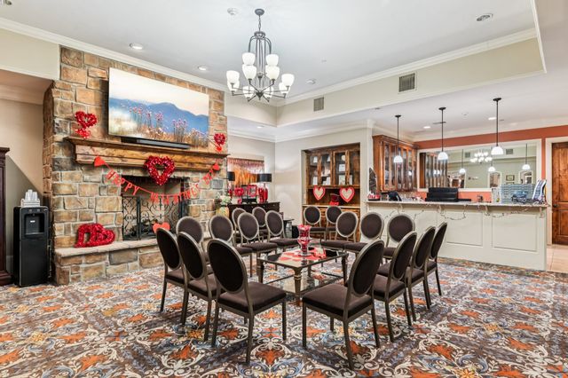 301 Watermere Drive 414, Southlake, TX 76092