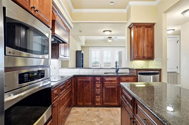301 Watermere Drive 414, Southlake, TX 76092