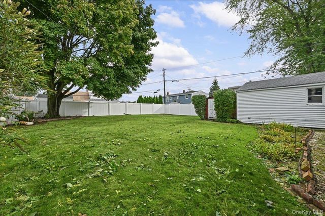 23 Saucer Lane, Levittown, NY 11756