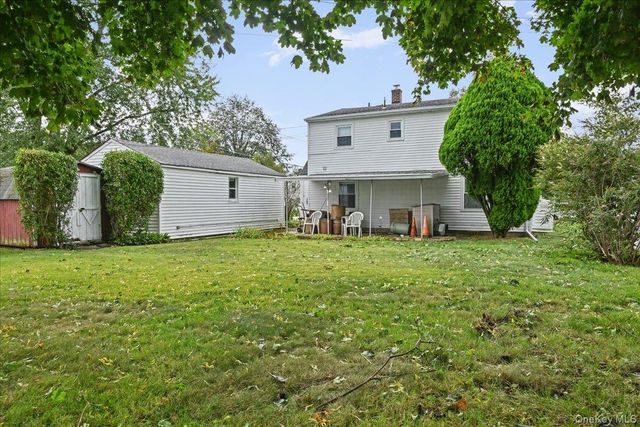 23 Saucer Lane, Levittown, NY 11756