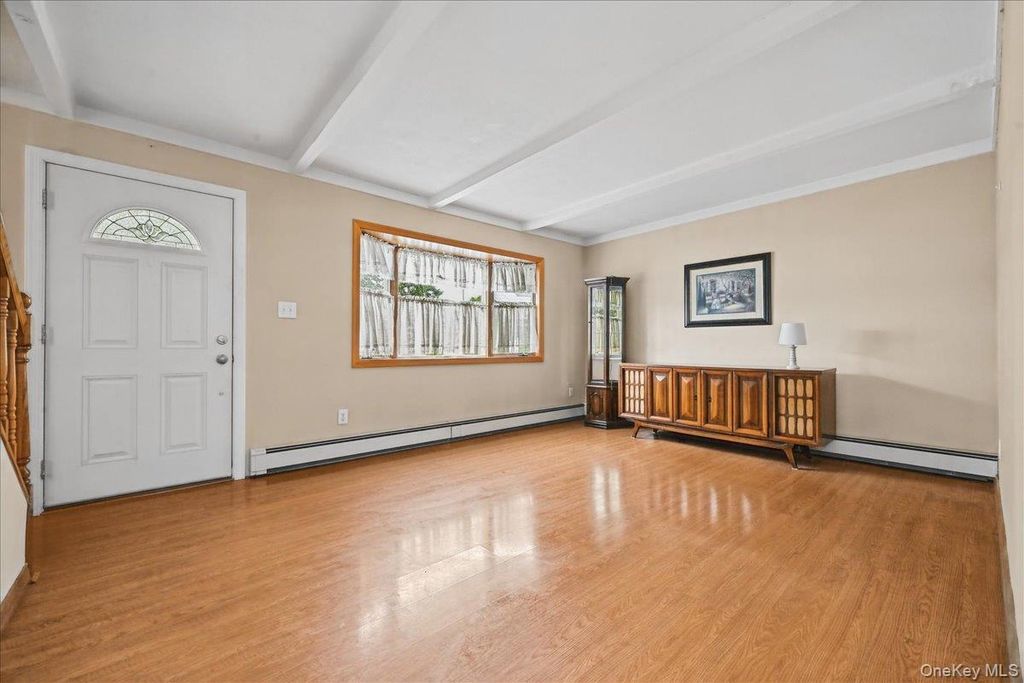 23 Saucer Lane, Levittown, NY 11756 — photo 5