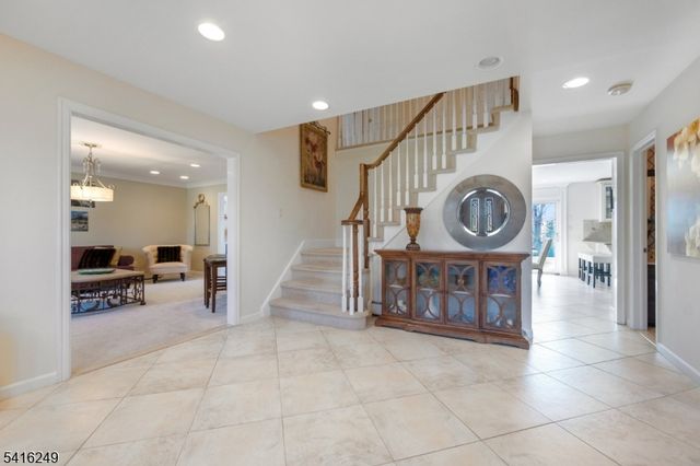 1 Dellmead Dr, Livingston Twp., NJ 07039