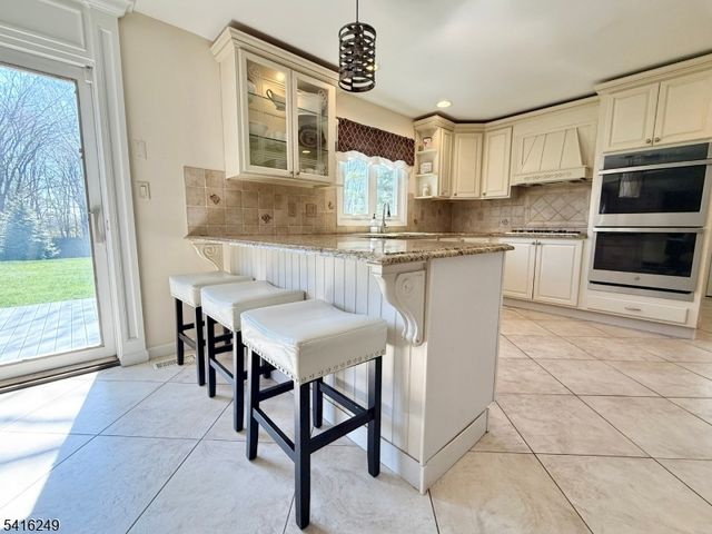 1 Dellmead Dr, Livingston Twp., NJ 07039