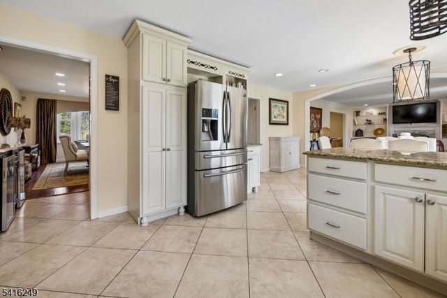 1 Dellmead Dr, Livingston Twp., NJ 07039