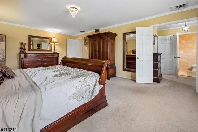 1 Dellmead Dr, Livingston Twp., NJ 07039