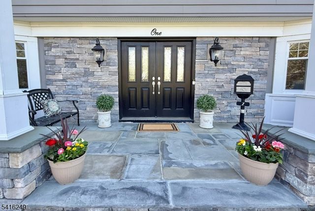 1 Dellmead Dr, Livingston Twp., NJ 07039