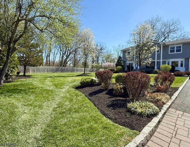 1 Dellmead Dr, Livingston Twp., NJ 07039