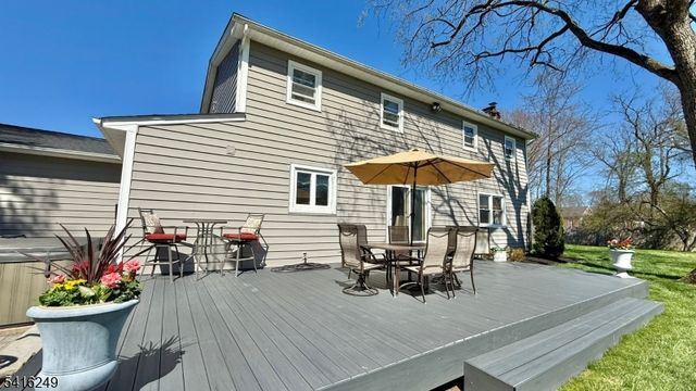 1 Dellmead Dr, Livingston Twp., NJ 07039
