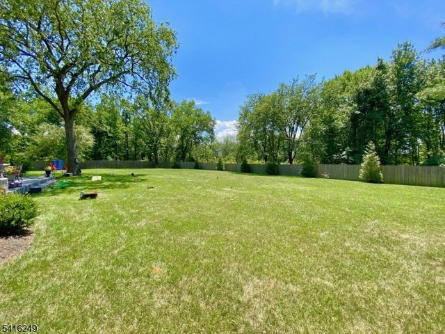 1 Dellmead Dr, Livingston Twp., NJ 07039