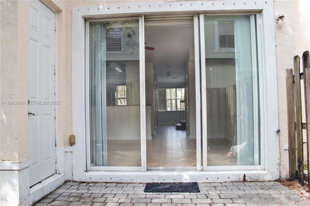 153 SE 28th Place 3, Homestead, FL 33033