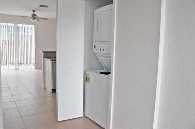 153 SE 28th Place 3, Homestead, FL 33033