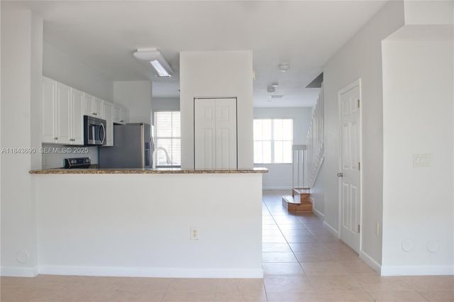 153 SE 28th Place 3, Homestead, FL 33033