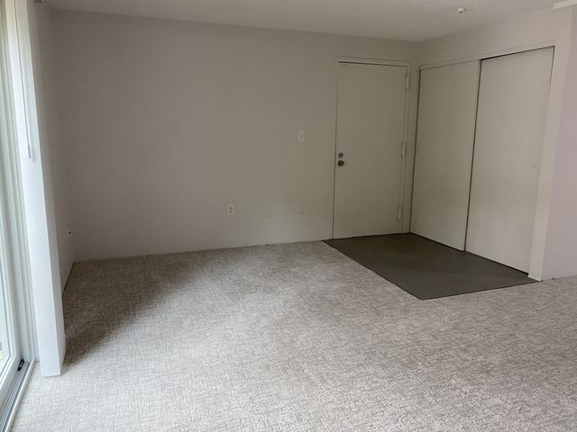 27 Village Rock Lane 19, Natick, MA 01760