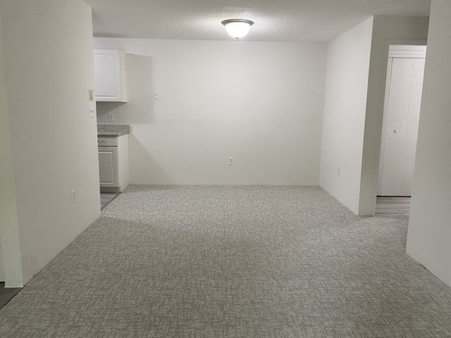 27 Village Rock Lane 19, Natick, MA 01760