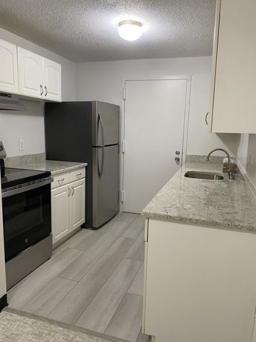27 Village Rock Lane 19, Natick, MA 01760