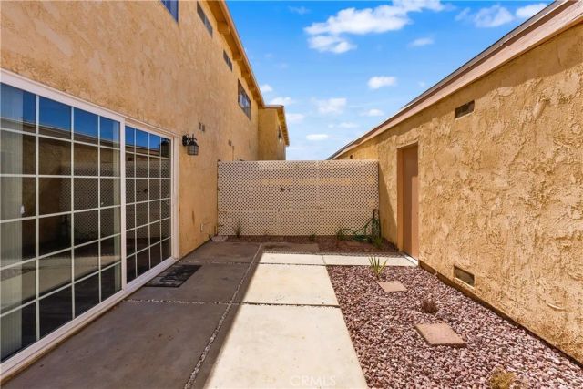 43629 Stanridge Avenue, Lancaster, CA 93535