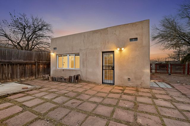 617 Paulin Street, Santa Fe, NM 87505