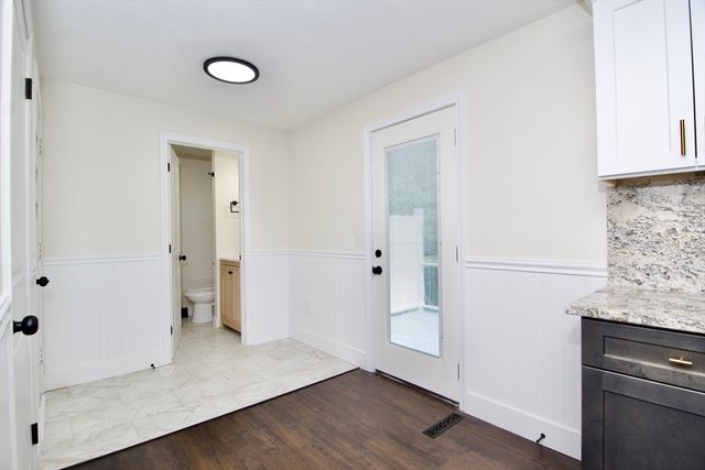 12 Dwight Street, Hatfield, MA 01038