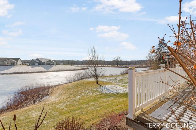 2868 Grand Isle Drive Ne, Plainfield Twp, MI 49306