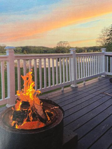 2868 Grand Isle Drive Ne, Plainfield Twp, MI 49306