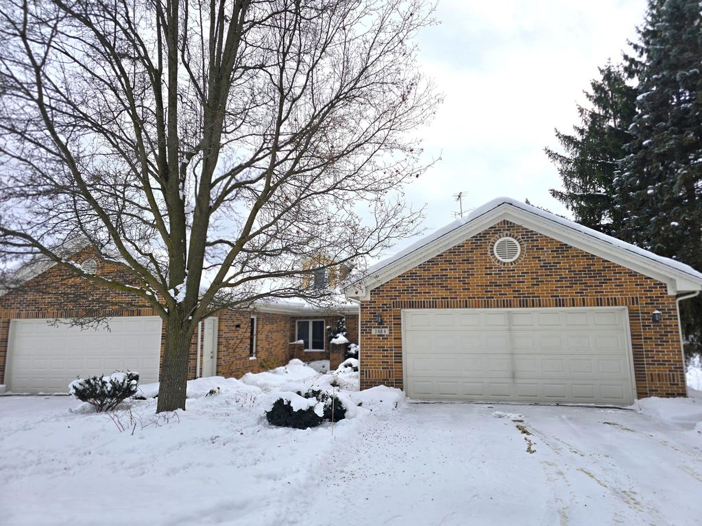 2868 Grand Isle Drive Ne, Plainfield Twp, MI 49306