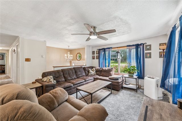 716 Stauffer Ave, Scottdale, PA 15683