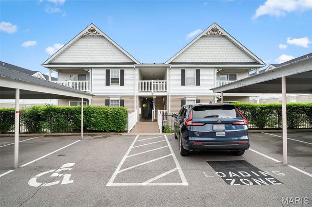 9202 Spring Creek Lane, O'fallon, MO 63368