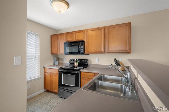 9202 Spring Creek Lane, O'fallon, MO 63368
