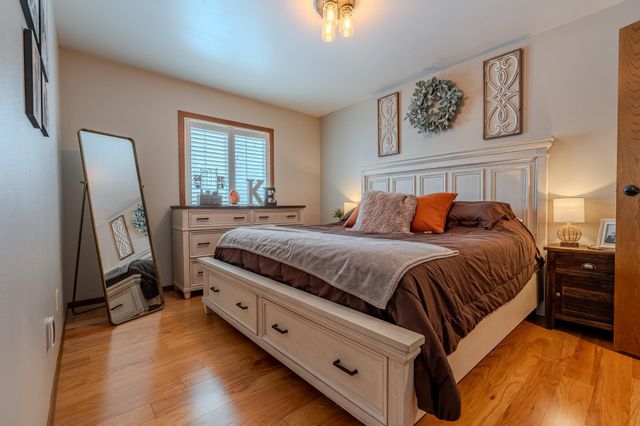 3741 10th Street N, Fargo, ND 58102