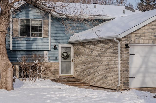 3741 10th Street N, Fargo, ND 58102