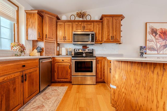 3741 10th Street N, Fargo, ND 58102