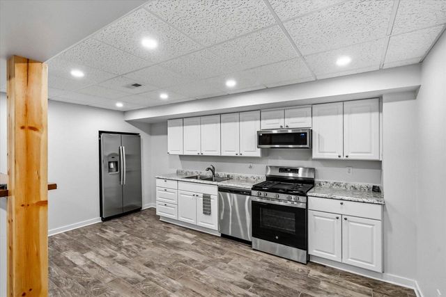213 Emerald BOULEVARD, Saukville, WI 53080