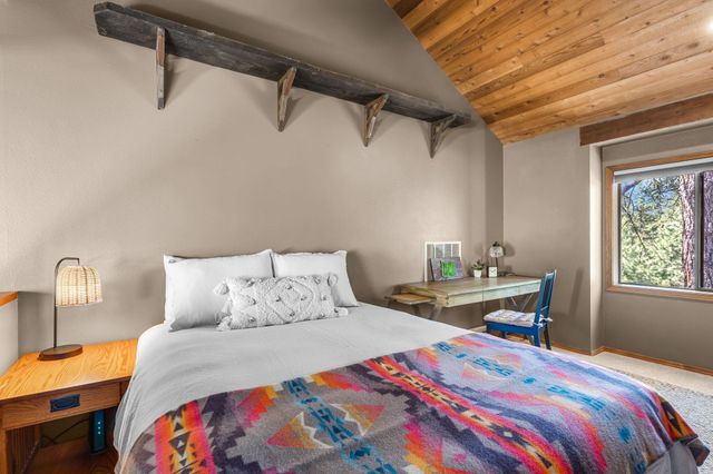 57308 Red Fir Lane, Sunriver, OR 97707