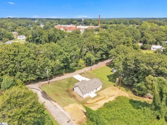 109 Williams Street Extension, Williamston, SC 29697