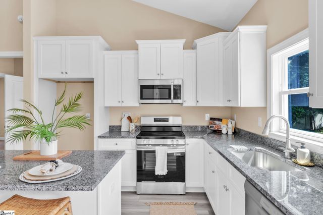 109 Williams Street Extension, Williamston, SC 29697