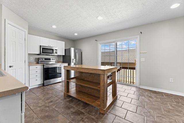 321 Douglasfir Drive, Blacklick, OH 43004