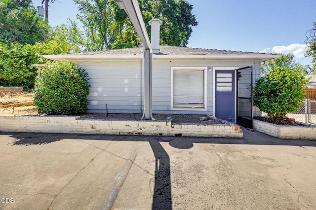 2137 E Jackson Street, Medford, OR 97504