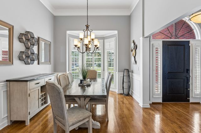 1210 Lila Dr, Murfreesboro, TN 37128